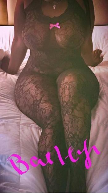 , 26  female escort, Amarillo