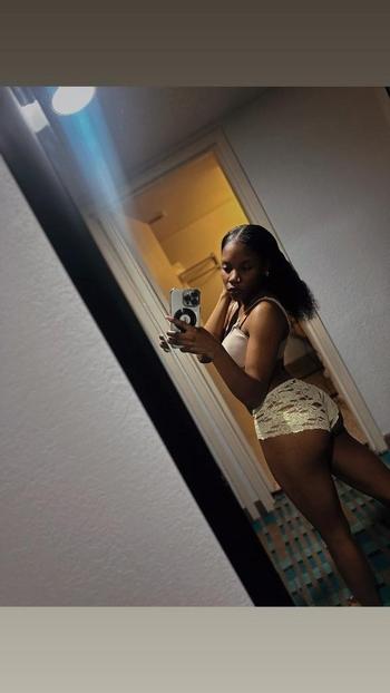 Kandice, 22  female escort, Amarillo