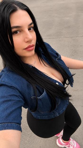 Valeria, 30  female escort, Amarillo