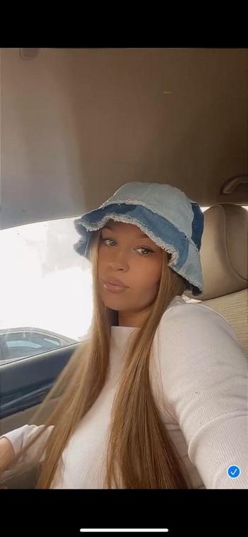Zoey, 25  female escort, Amarillo