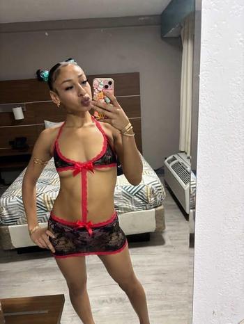 Koiii, 21  female escort, Amarillo